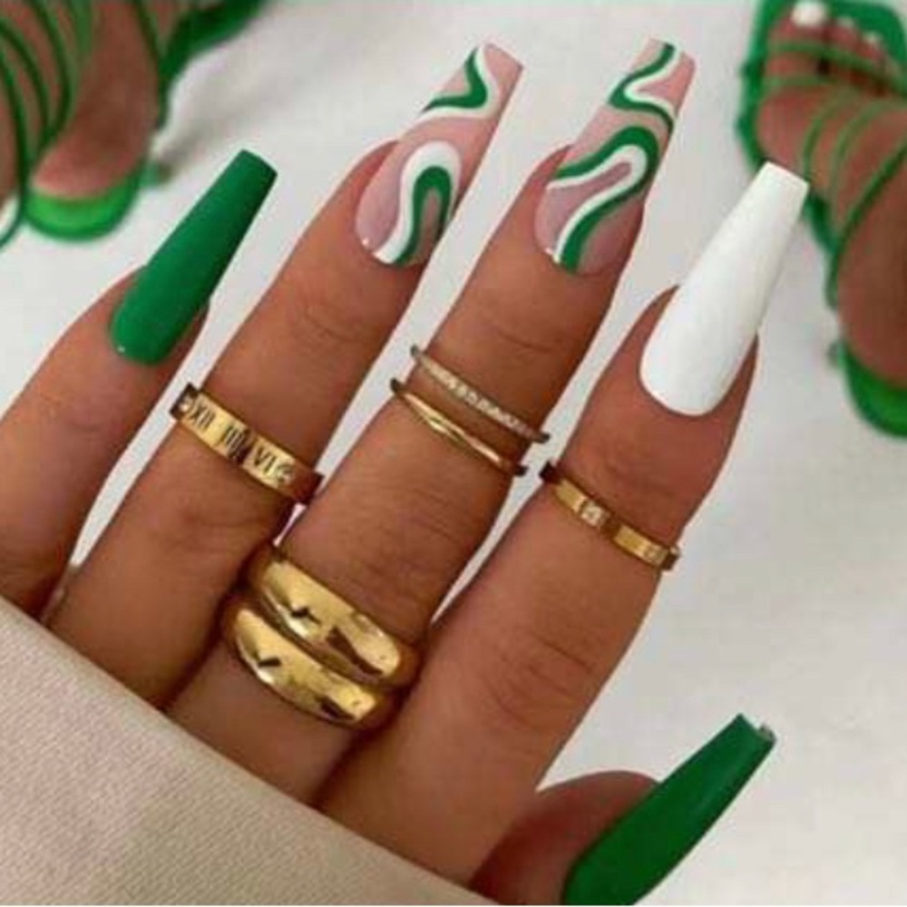 Green Press on Nails